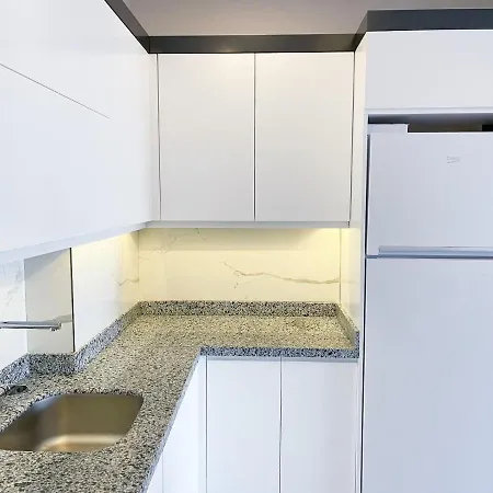 One-bedroom Flat In Front Of The Sea In Konak Terrace *