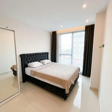 Daire One-bedroom Flat In Front Of The Sea In Konak Terrace